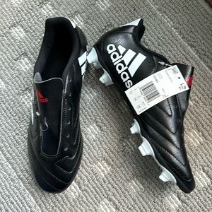 Adidas Goletti VII cleats